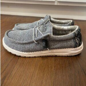 Hey Dude Shoes Wally Men's 6 Grey Men's Shoes